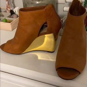 Jessica Simpson peep toe wedges